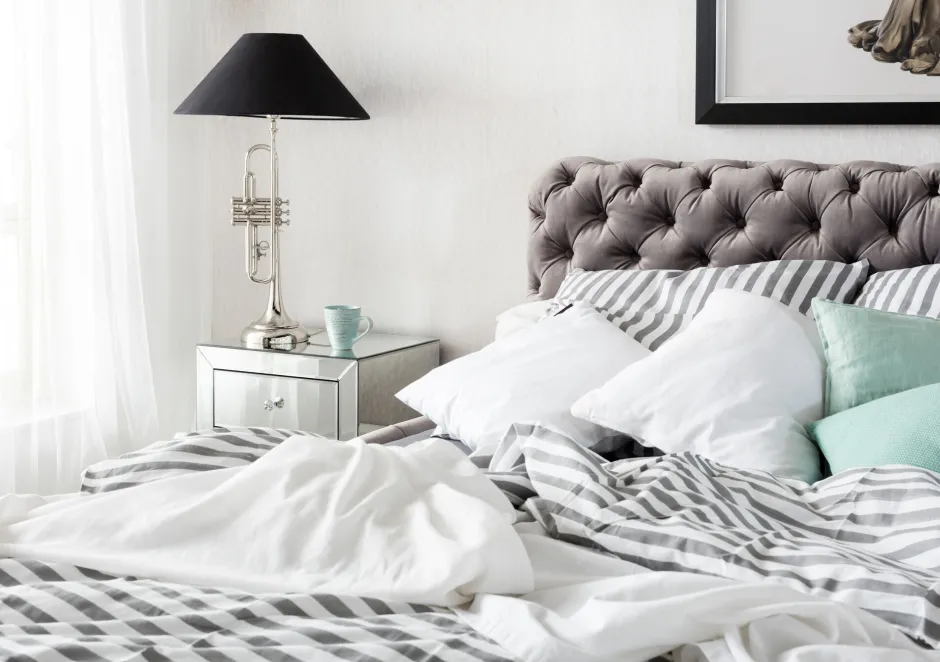 KARE Bett Desire Velvet Silbergrau 180x200 cm