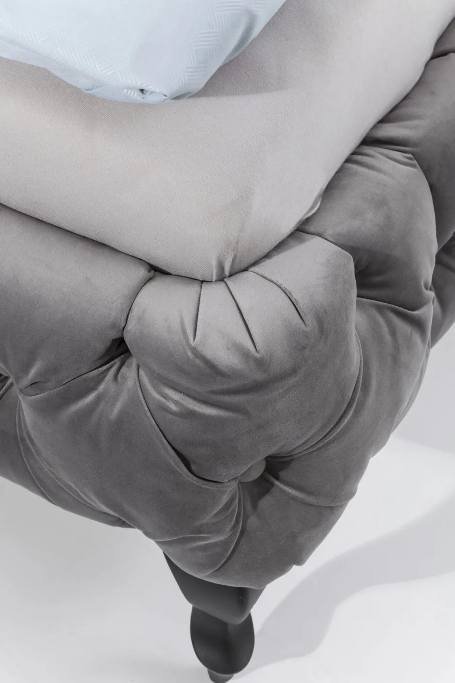 KARE Bett Desire Velvet Silbergrau 180x200 cm