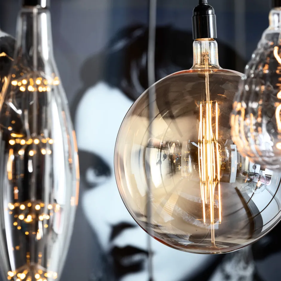 KARE Birne Riffle Ball LED