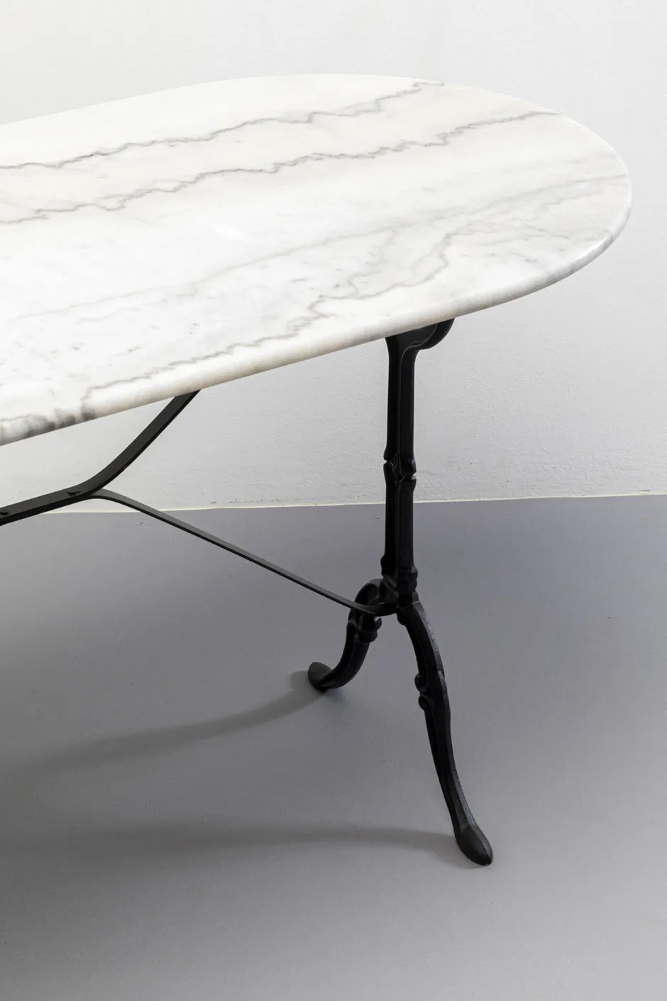 KARE Bistrotisch Kaffeehaus Oval Weiß 120x60cm