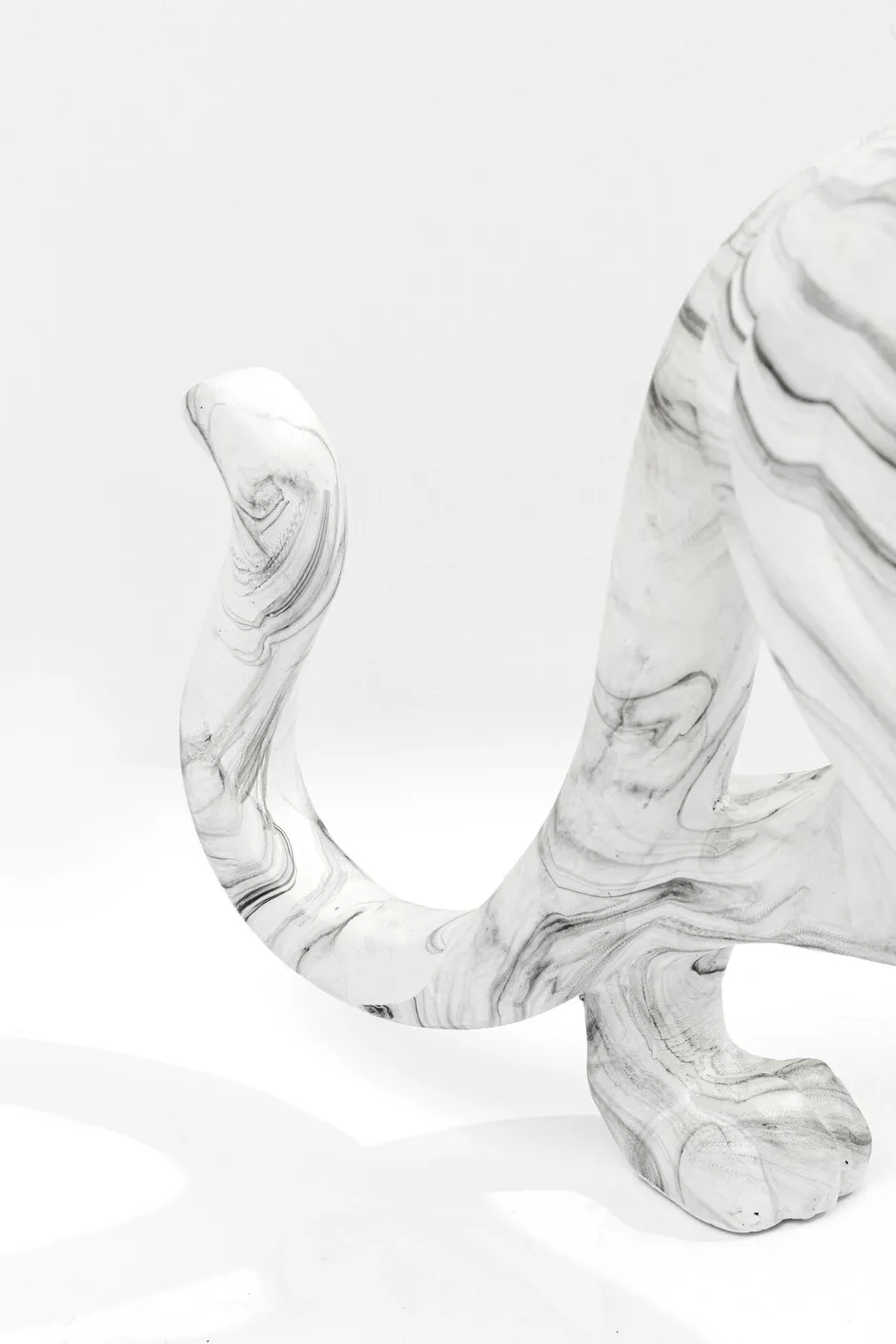 KARE Deko Figur Leopard Marble 129cm