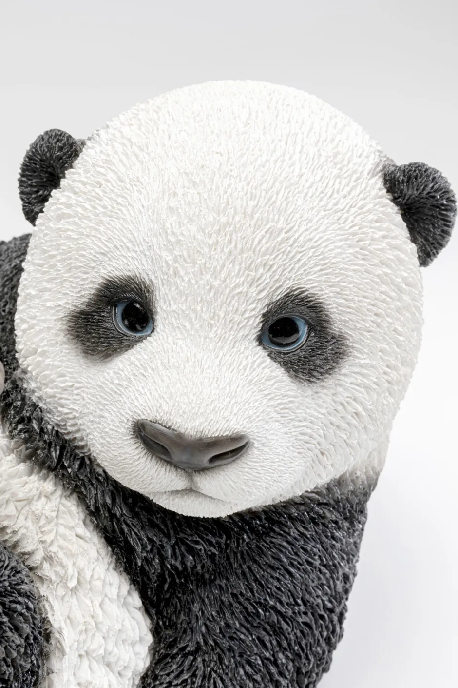 KARE Deko Figur Lying Panda Baby 25cm