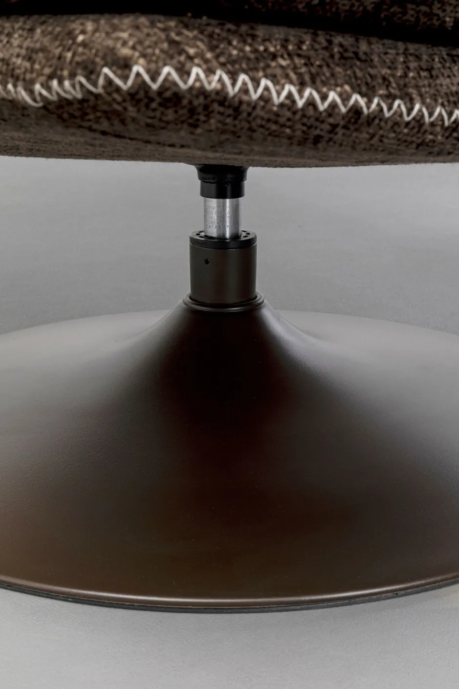 KARE Drehsessel + Hocker Montreal