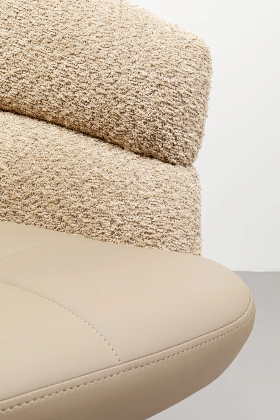 KARE Drehstuhl mit Armlehnen Tasty