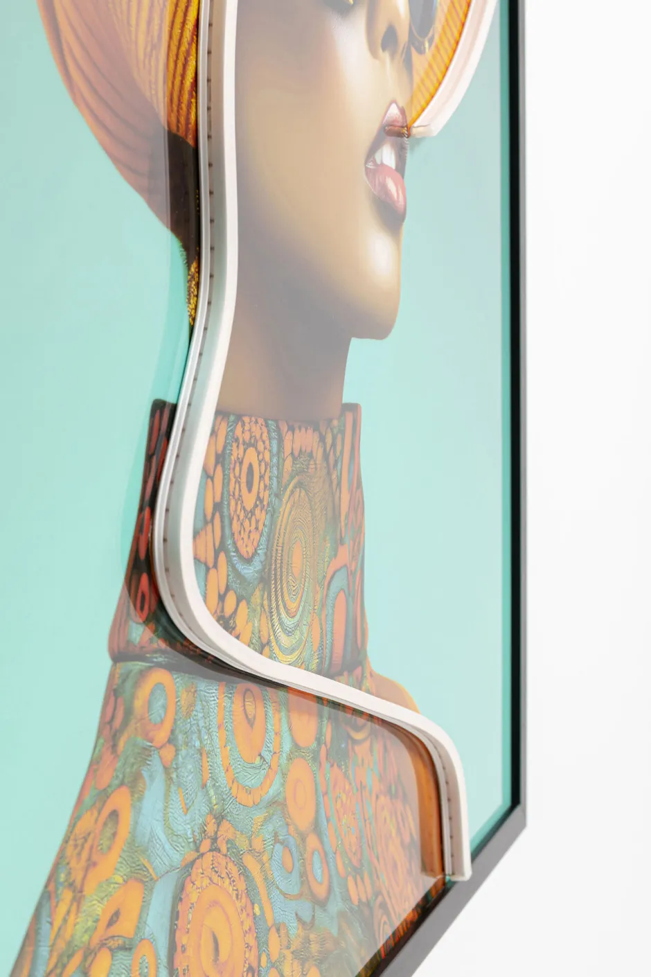 KARE Gerahmtes Bild Sun Hat Woman Gelb LED 80x80cm