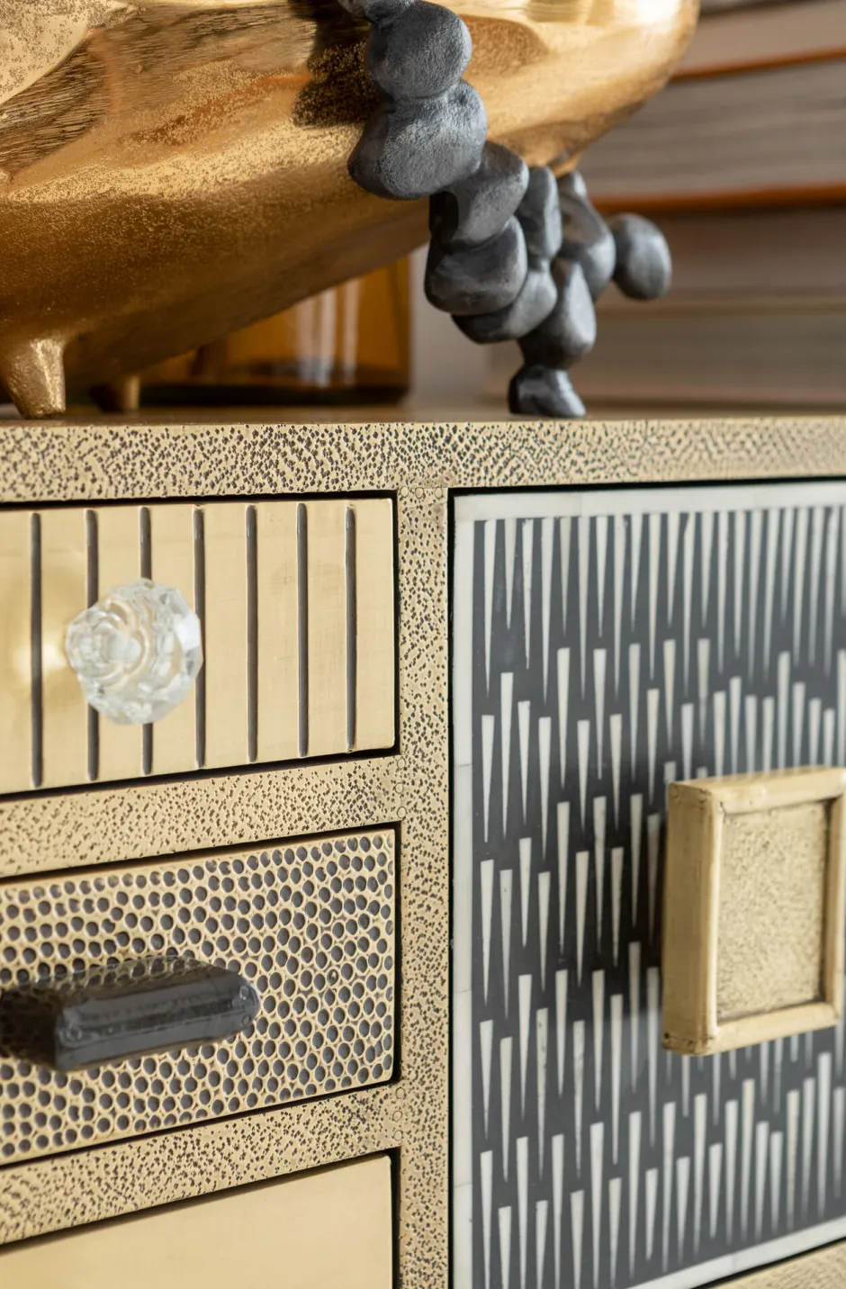 KARE Highboard Chalet Gold 13 Schübe