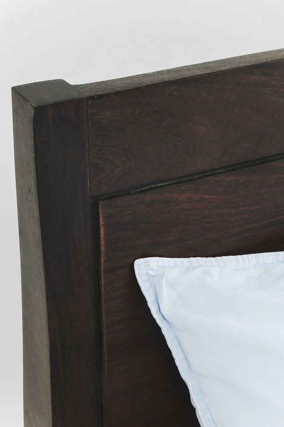 KARE Holzbett Brooklyn Walnut 180x200cm