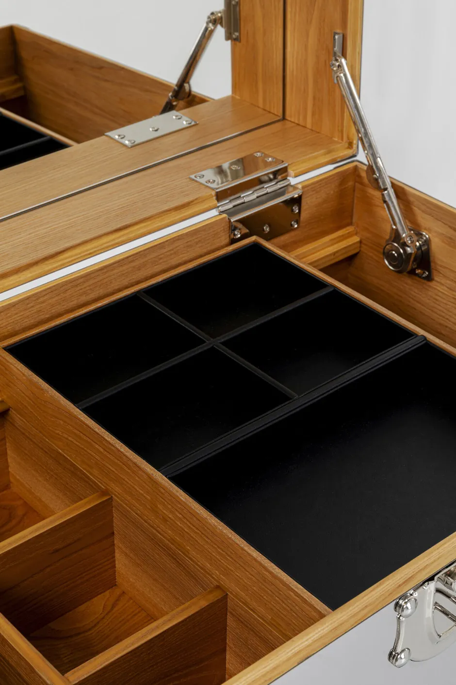 KARE Kommode Vegas Make Up 65cm