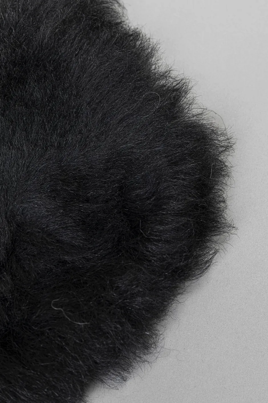 KARE Lammfell Heidi Schwarz 60x85cm