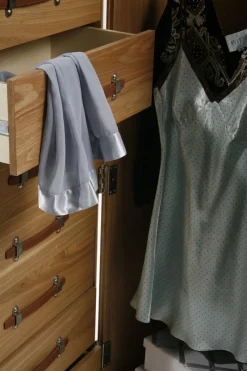 KARE Schrankkoffer Croco White Cosmopolitan