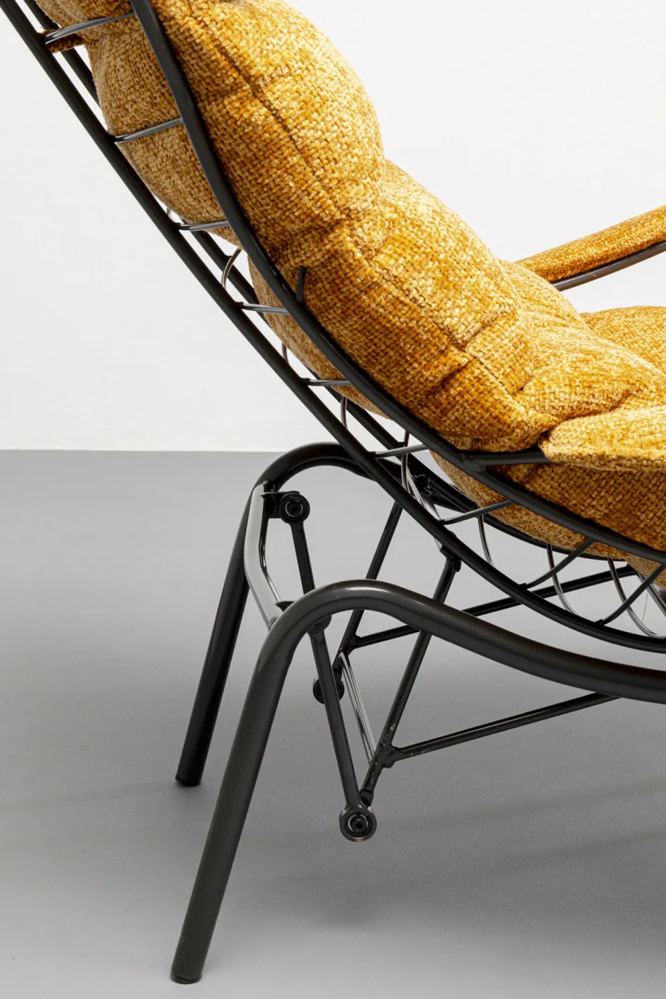 KARE Sessel + Hocker Vienna Swing Gelb