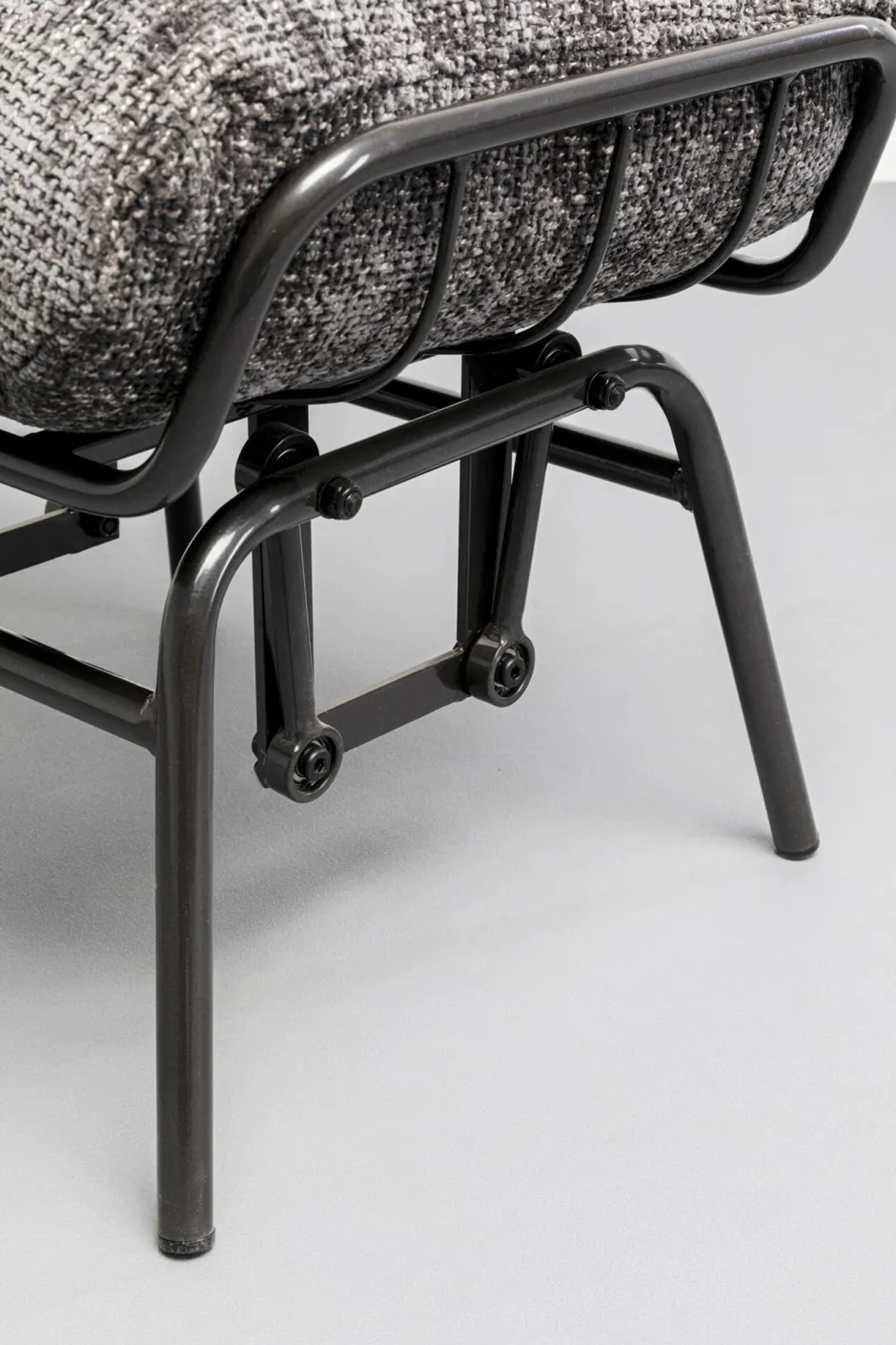 KARE Sessel + Hocker Vienna Swing Grau