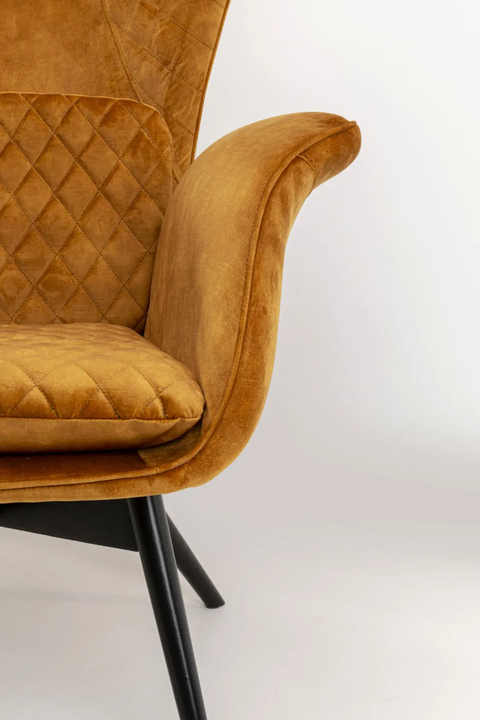 KARE Sessel Tudor Velvet Goldbraun