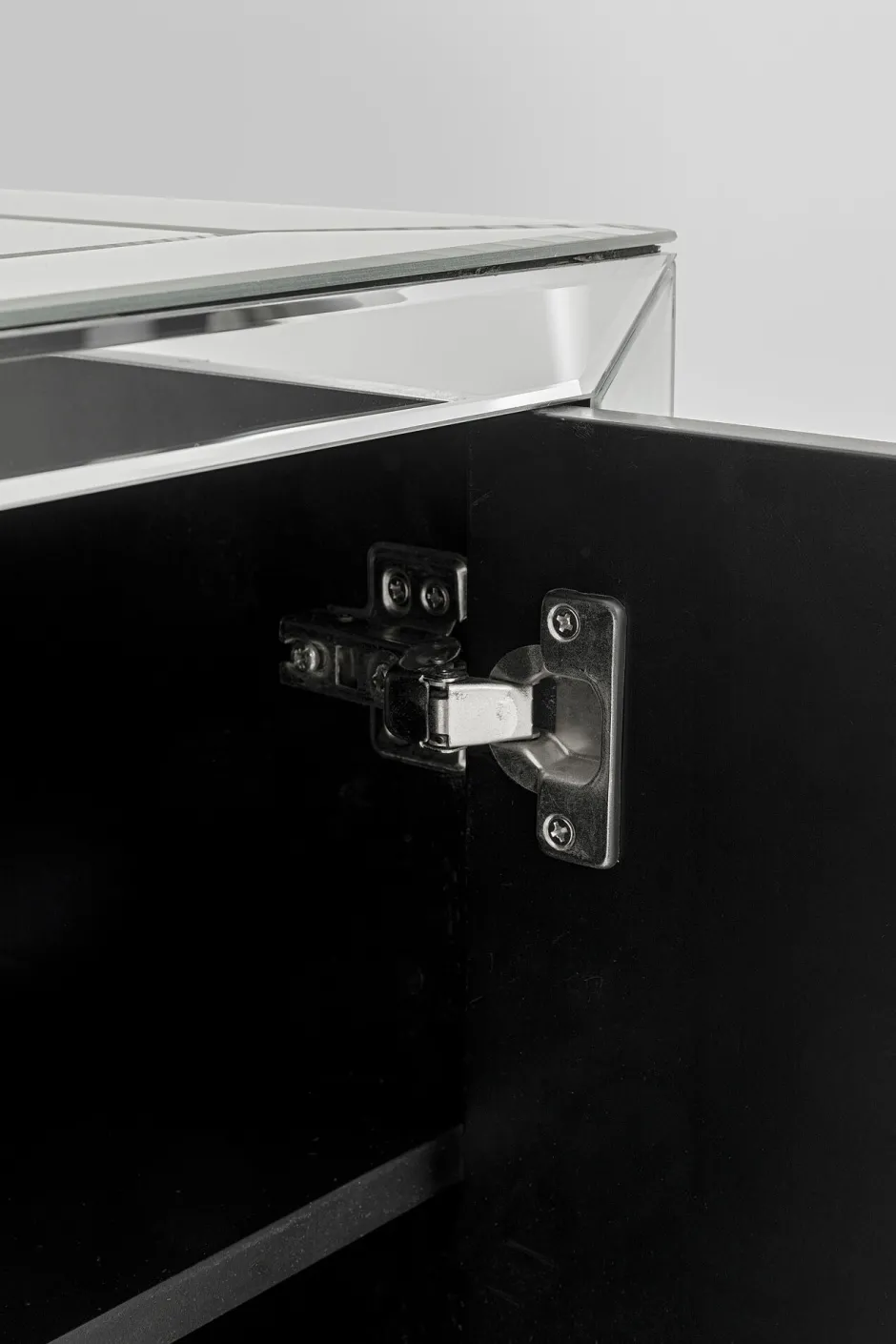 KARE Sideboard Queen 162x77cm