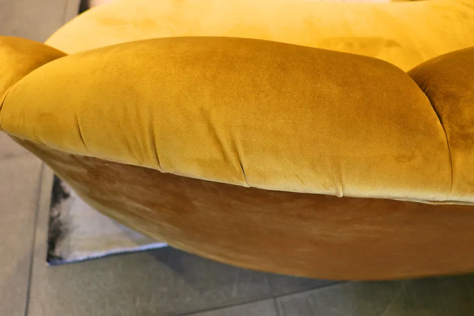 KARE Sofa Dschinn 3-Sitzer Amber 233cm