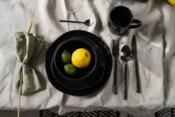 KARE Teller Organic Black Ø20cm