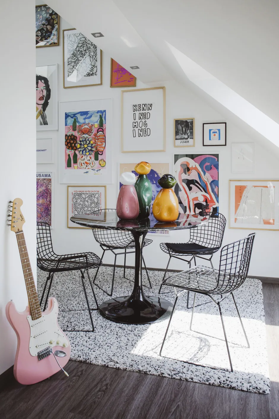 KARE Tisch Solo Marble Schwarz Ø110