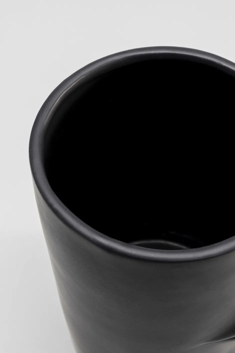 KARE Vase Labbra Schwarz 22cm