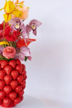KARE Vase Strawberries Rot 30cm