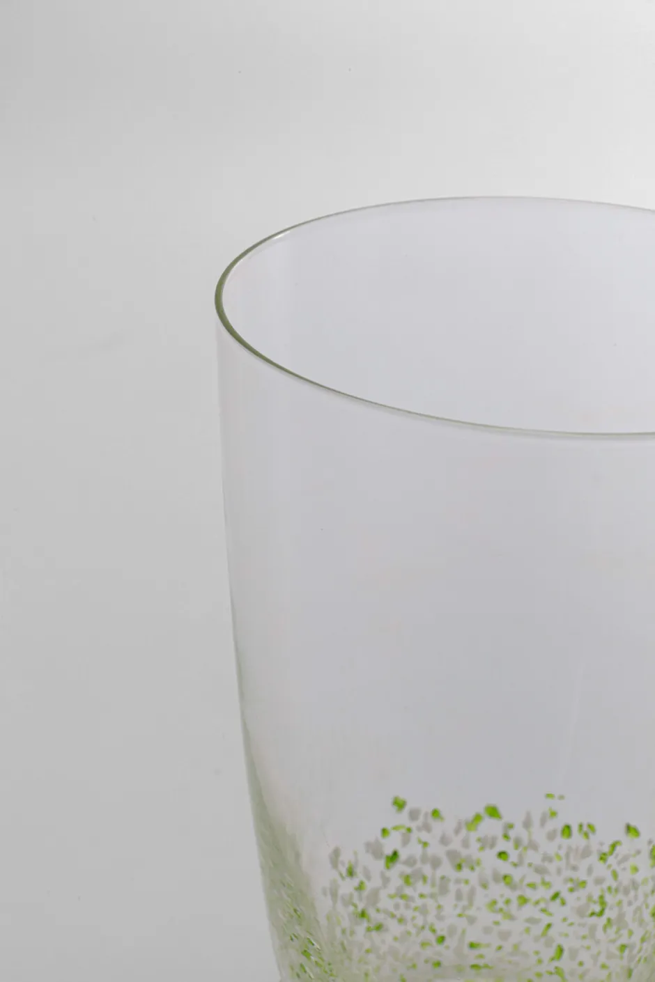 KARE Wasserglas Confetti Grün 15 cm