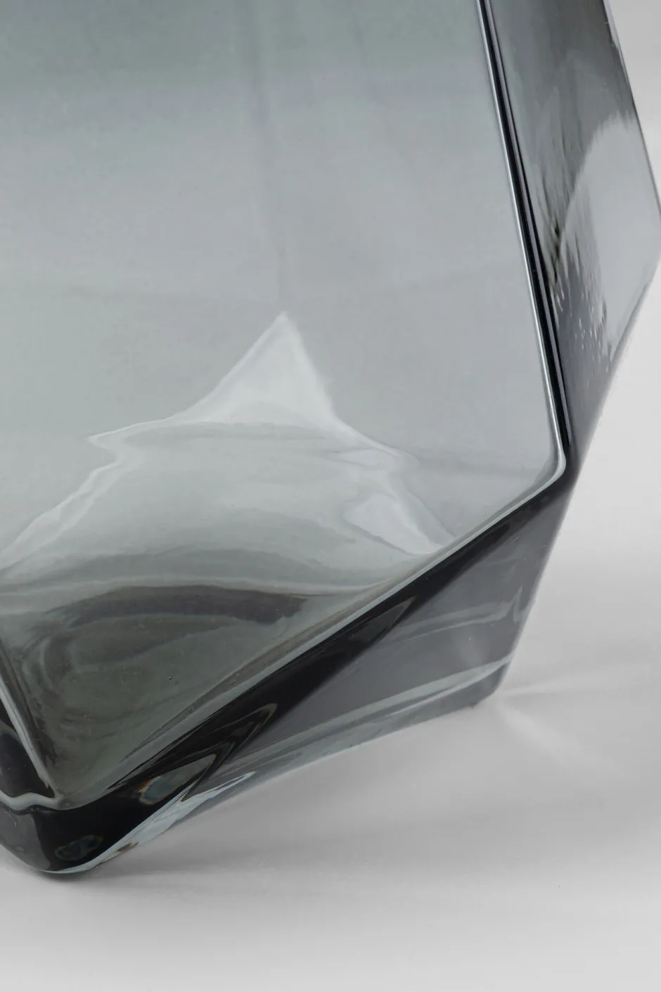 KARE Wasserglas Diamond Smoke